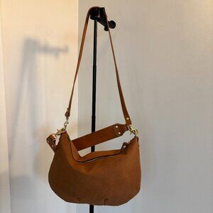 Clare V. Moyen Messenger